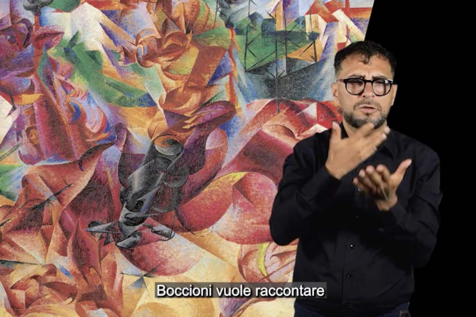 Interprete LIS che descrive un'opera di Boccioni