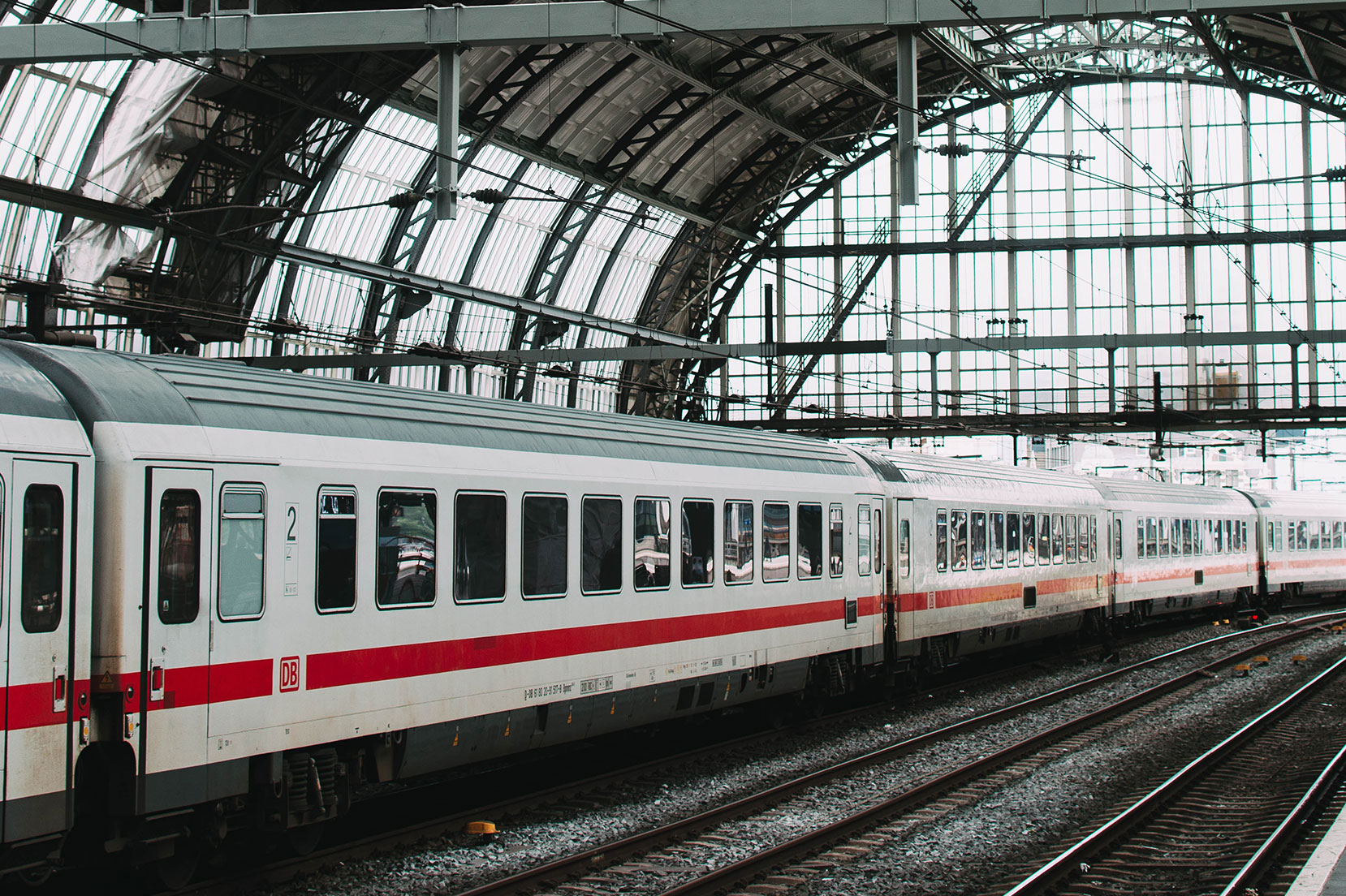 treno fermo in stazione