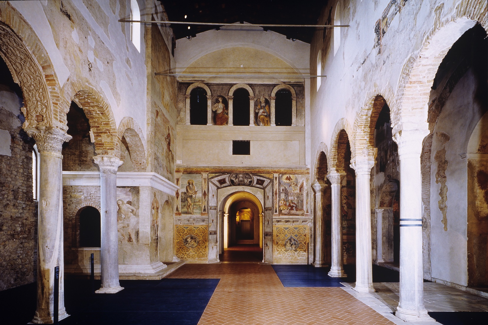 Museo Santa Giulia - interno San Salvatore